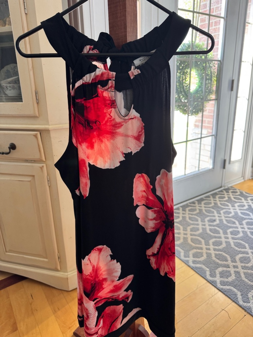 White House Black Marker Sleeveless Black Dress with Red Floral Print women’s XL